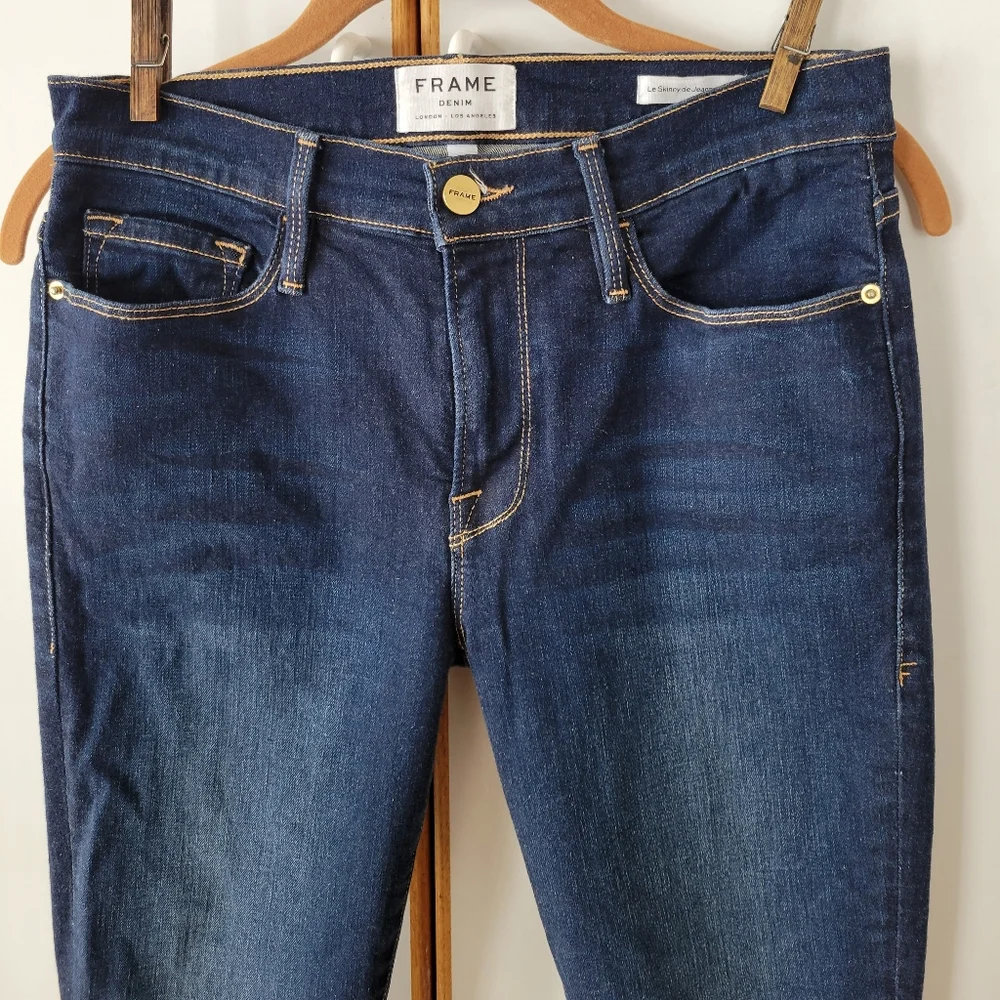 NWOT Frame Le Skinny De Jeanne Raw-Hem Mid-Rise Jeans